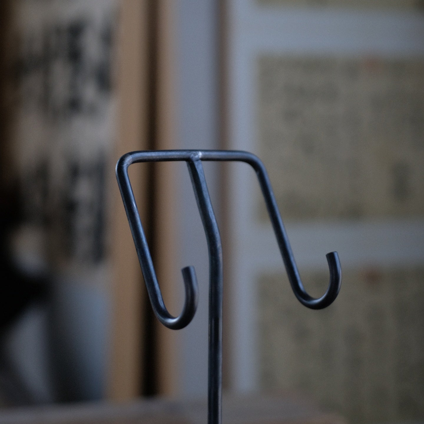 Hand Forged Metal Display Stand For Minerals