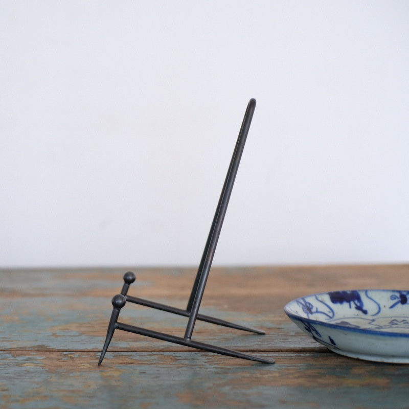 Hand Forged Metal Display Stand For Plate