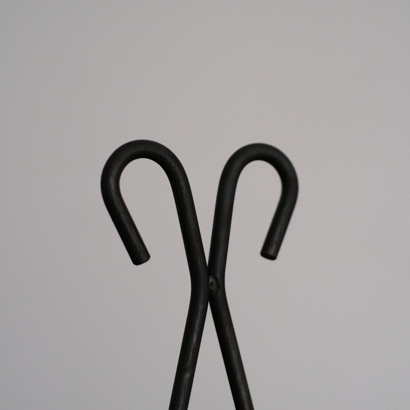 Hand Forged Metal Display Stand For Picture